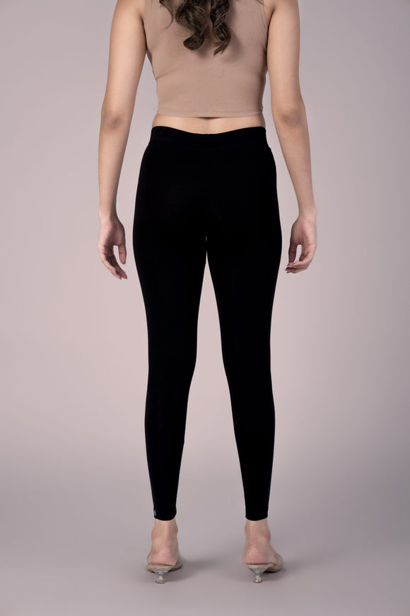 SlimFlow™ Black Ankle Length Leggings