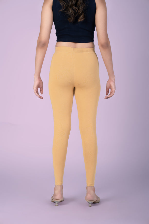 SlimFlow™ Flaxen Ankle Length Leggings